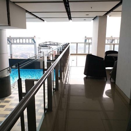 Apartment Cosmo Terrace Jakarta Exterior photo